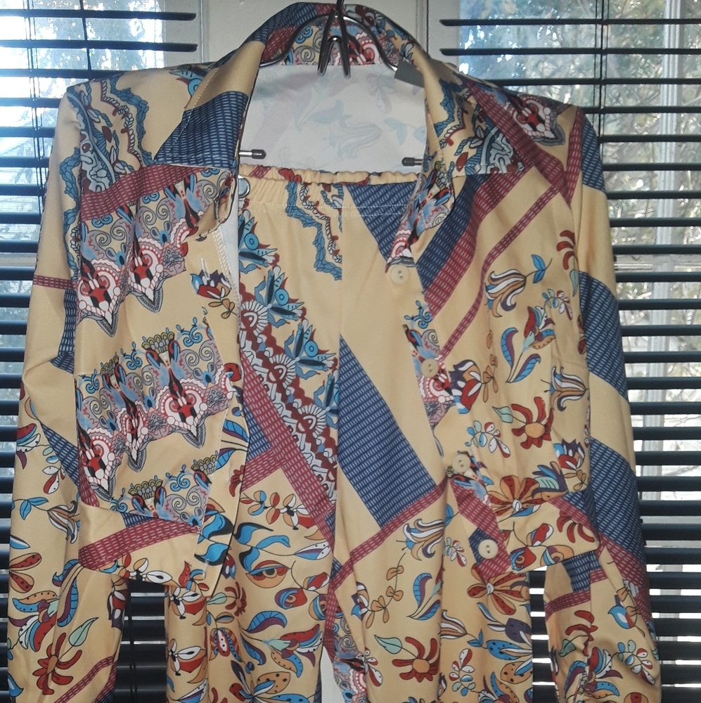 Floral crop top pant suit